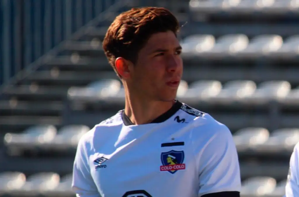 Felipe Loyola realizó sus divisiones menores en Colo-Colo.