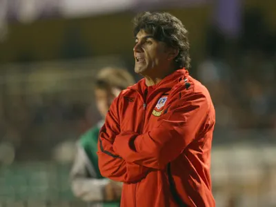 Fernando Astengo duro con Quinteros: “Ha tenido tiempo para trabajar y Colo-Colo fue un equipo sin ideas”