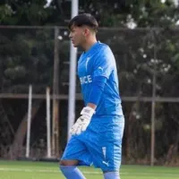Entrenó con el primer equipo, Colo-Colo lo dejó ir gratis y ya debutó como titular con Universidad Católica