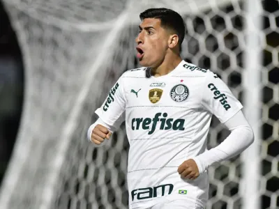 Histórico de Colo-Colo alucina con Miguel Merentiel como posible reemplazo de Juan Martín Lucero