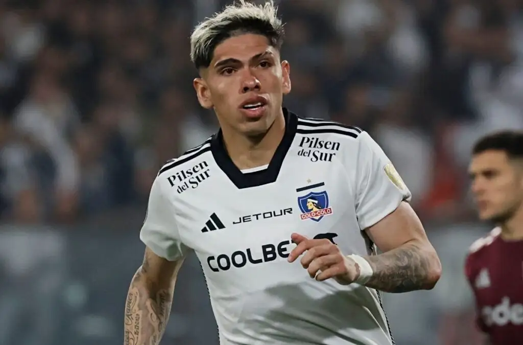 Carlos Palacios no jugará por Colo-Colo ante Huachipato.