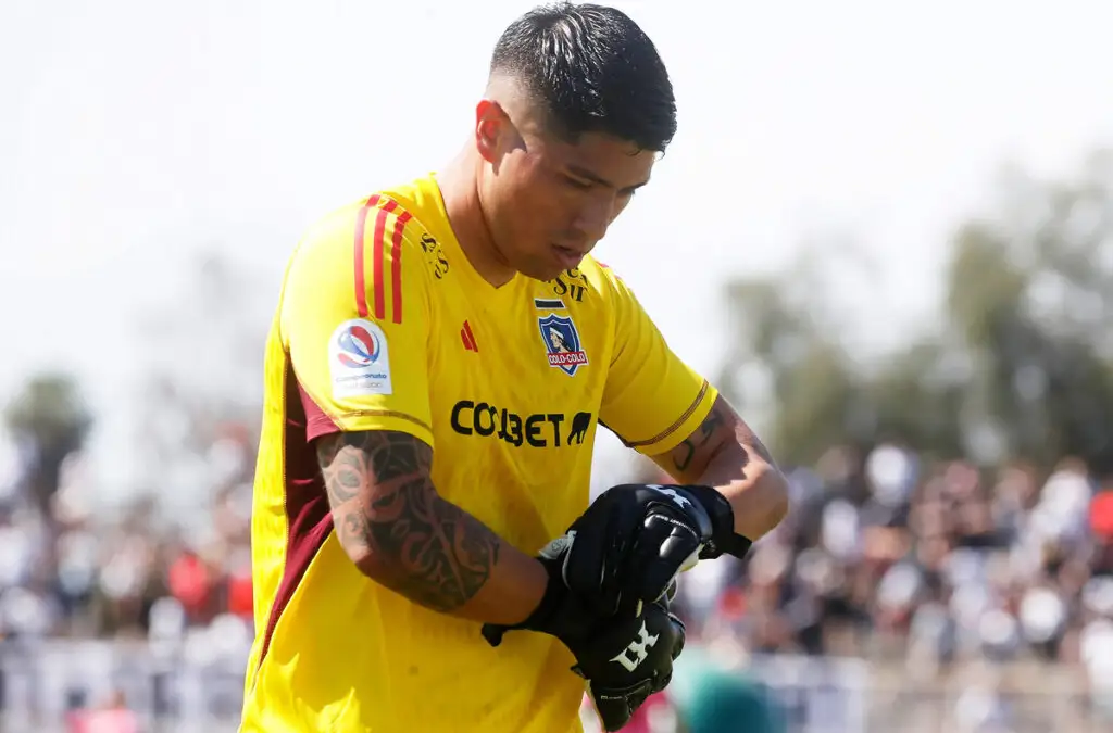 Arturo Vidal salió en defensa de Brayan Cortés tras su expulsión frente a Palestino.