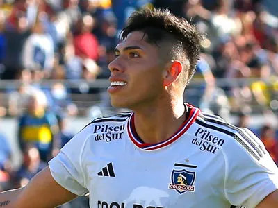 ¿Se va? Desde Argentina postulan trueque entre Boca Juniors y Colo-Colo por el fichaje de Carlos Palacios