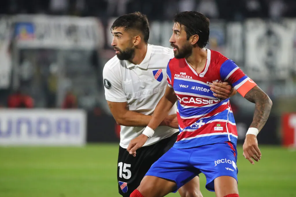 Colo Colo vs Fortaleza por Copa Libertadores.