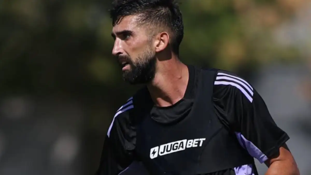 Emiliano Amor integro en Colo-Colo