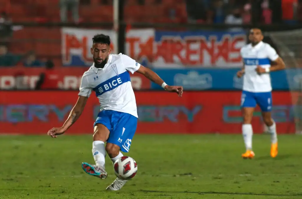 Mauricio Isla fue descartado en Colo-Colo por el momento.