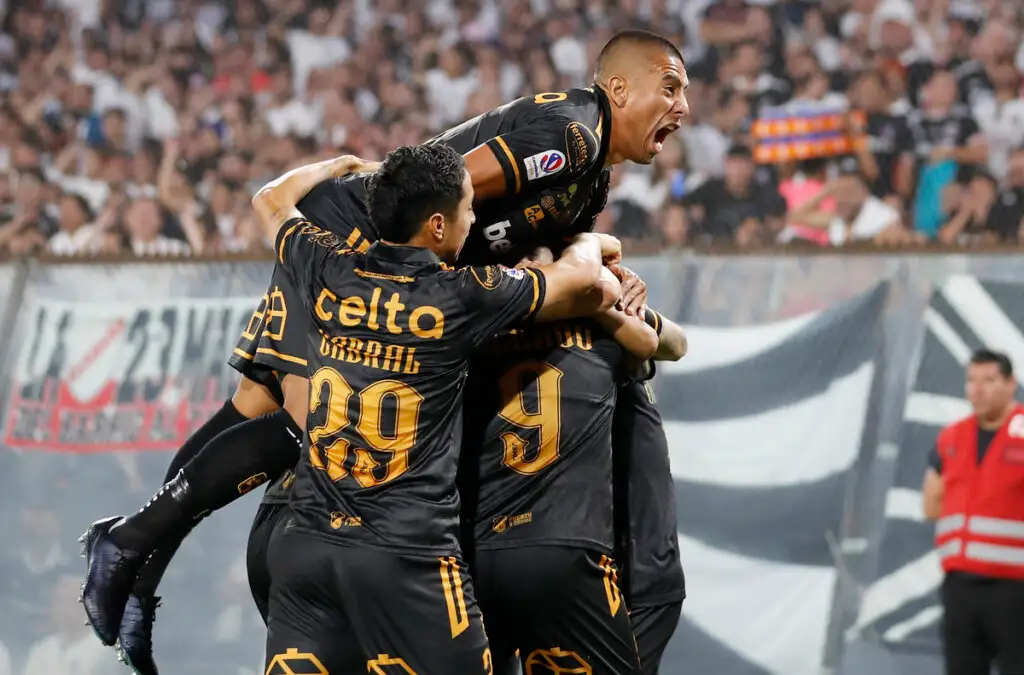 Colo-Colo se fue 3-1 al descanso frente a Coquimbo Unido.
