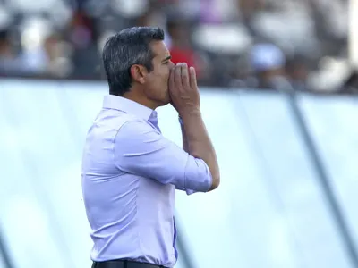 Solo resta la firma: Ex campeón de Copa Libertadores con Colo-Colo dirigirá en Primera B