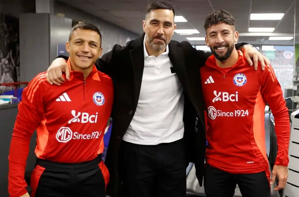 Alexis Sánchez y Claudio Bravo fueron claves en la llegada de Mauricio Isla a Colo-Colo.