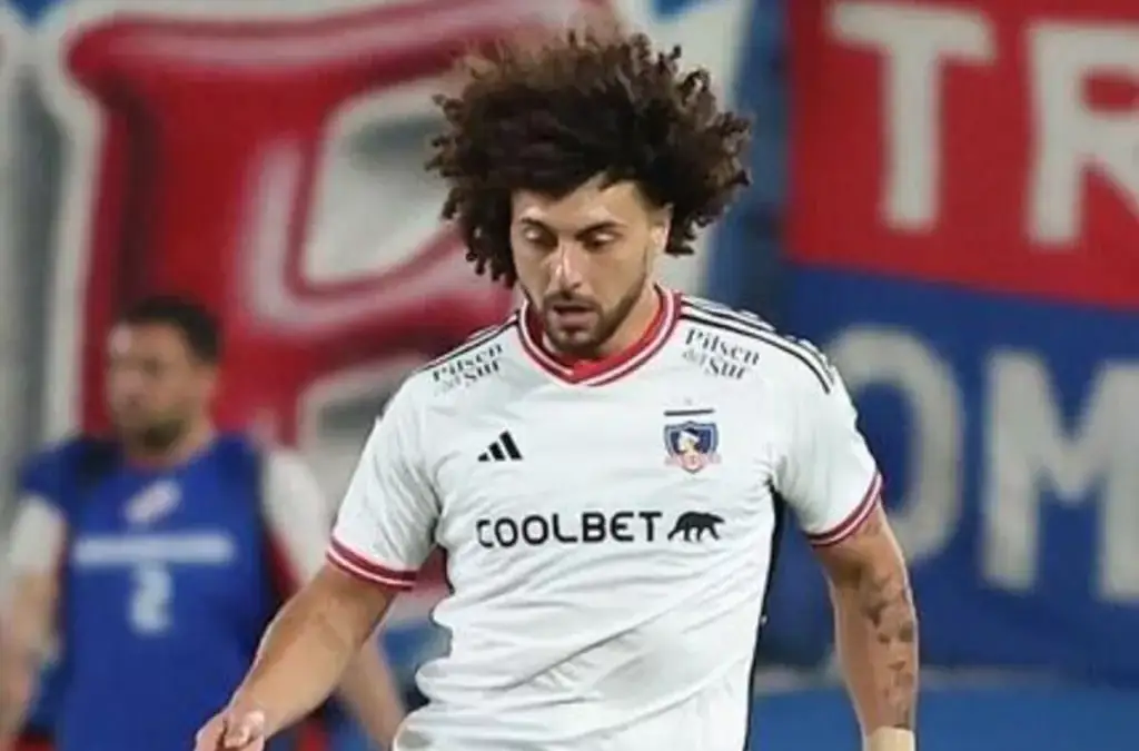 Maximiliano Falcón no se moverá de Colo-Colo este 2024.