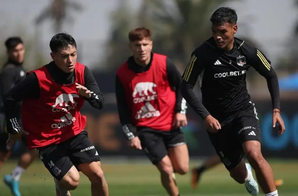 Colo-Colo realizaría la pretemporada en Santiago y jugaría amistosos en el extranjero.
