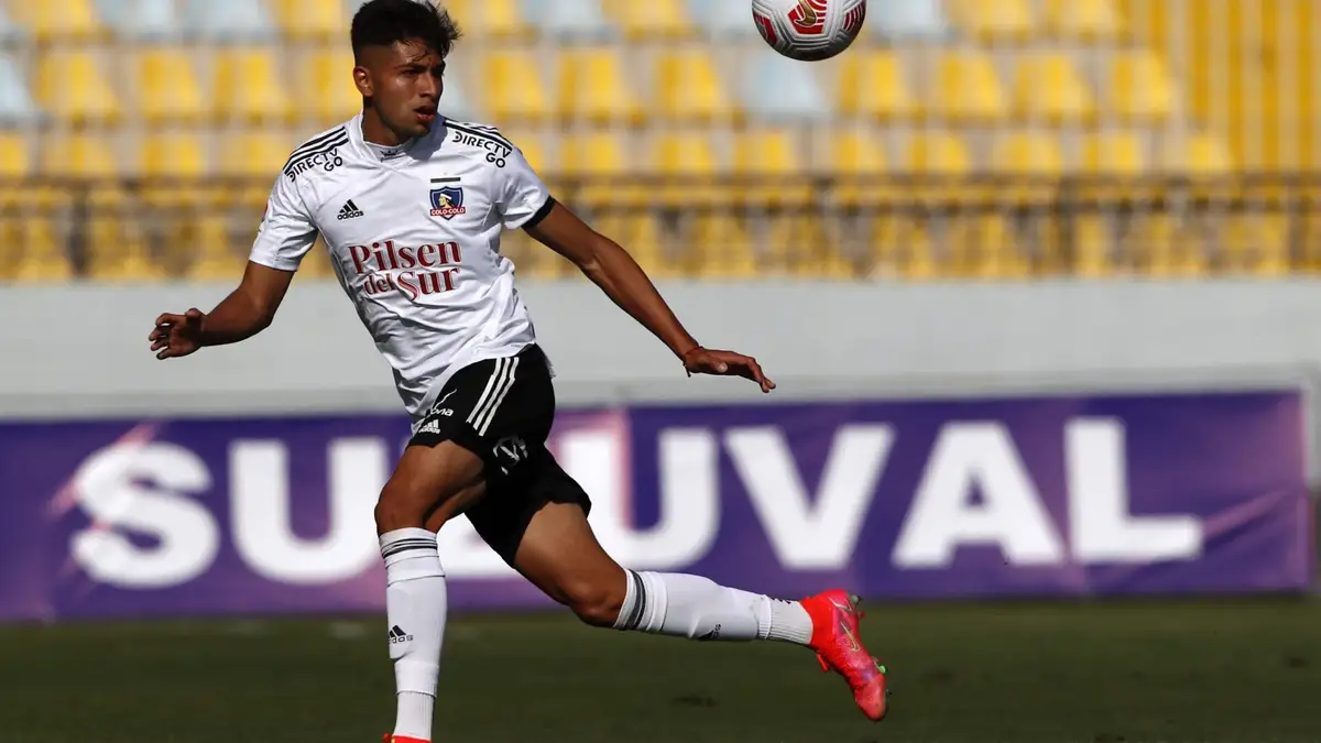 Futbol, Everton vs Colo Colo. Fecha 4, campeonato Nacional 2021. El jugador de Colo Colo Jeyson Rojas es fotografiado durante el partido de primera division contra Everton disputado en el estadio Sausalito de Vina del Mar, Chile. 18/04/2021 Andres Pina/Photosport Football, Everton vs Colo Colo. 4th date, 2021 National Championship. Colo Colo’s player Jeyson Rojas is pictured during the first division match against Everton held at the Sausalito stadium in Vina del Mar, Chile. 18/04/2021 Andres Pina/Photosport