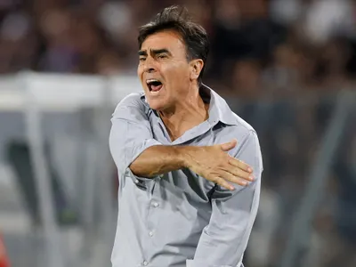 El gran dolor de cabeza de Gustavo Quinteros para el próximo partido de Colo-Colo ante Magallanes