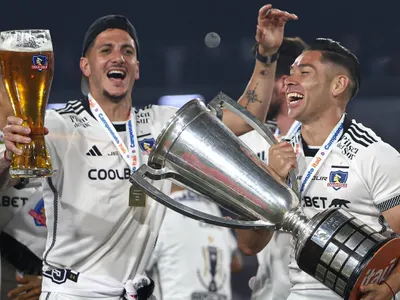 Colo-Colo vuelve a ser escogido como el mejor equipo de Chile y se distancia de sus rivales