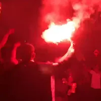 [VIDEO] ¡Locura total! Hinchas albos recibieron en masa en el Estadio Monumental a los campeones de la estrella 33