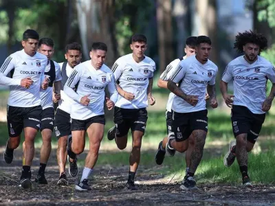 Deberá buscar club: El olvidado jugador de Colo-Colo que Jorge Almirón no llevó a la pretemporada