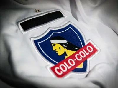 Las dos posibles nuevas camisetas de Colo-Colo para el 2023 que se filtraron en redes sociales