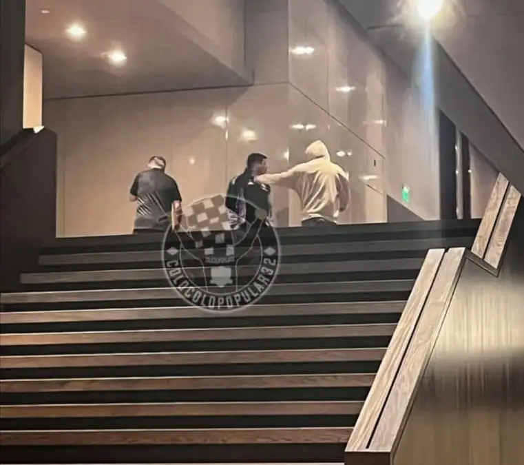 Maximiliano Falcón llegó al hotel de concentración de Colo-Colo en Uruguay.