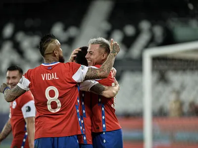 Cinco jugadores de La Roja podrían perderse los Cuartos de Final