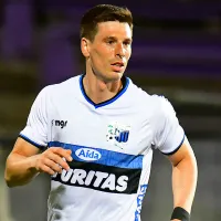 «Hubo contacto»: Ex figura del fútbol chileno confesó interés de Colo-Colo por ficharlo y explicó relación con crack albo