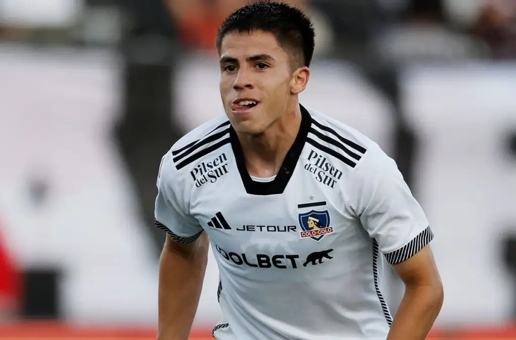 Matías Moya dejó Colo-Colo para sumarse a Deportes Iquique.