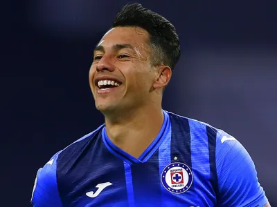 Va por el renacer: Iván Morales tiene nuevo equipo en Argentina y se juntará con ex Colo-Colo