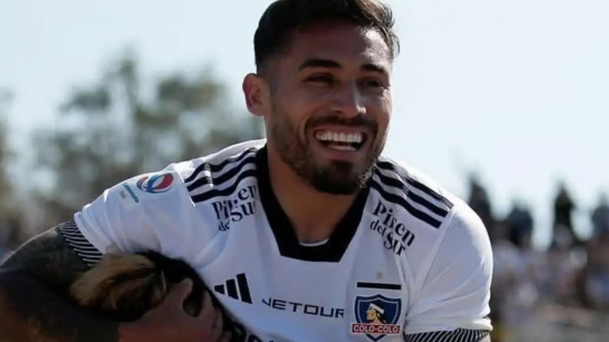 Jorge Almirón confirmó que Marcos Bolados será baja para el partido frente a Everton.