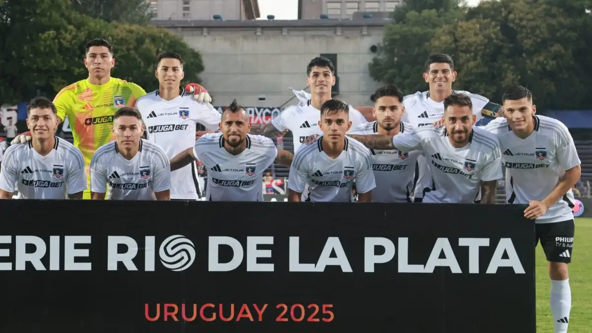 Formación Colo-Colo vs Huracán.