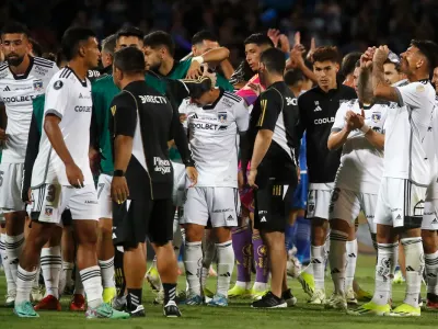 No juega desde marzo: El futbolista de Colo-Colo que sorprendió en la delegación viajera a Colombia