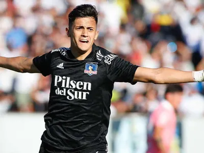 2×1: Estos son los dos jugadores que maneja Colo-Colo ante la posible partida de Solari