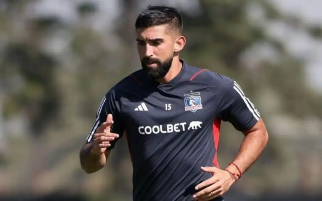 Según Daniel Arrieta, Emiliano Amor podría retornar en Colo-Colo este domingo.
