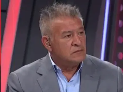 «Aún jugando el descenso»: Claudio Borghi apunta a su gran preocupación con Colo-Colo
