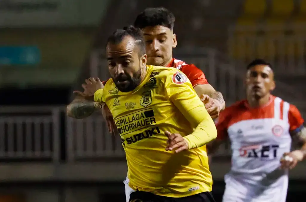 Mathías Vidangossy busca club tras salir de San Luis de Quillota.