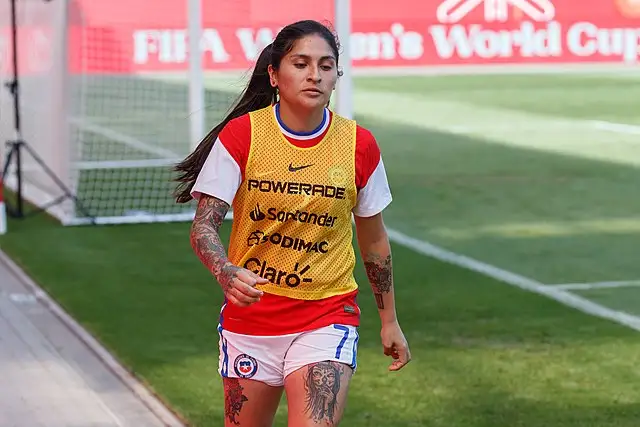 Yenny Acuna fue confirmada como refuerzo de Colo-Colo Femenino.