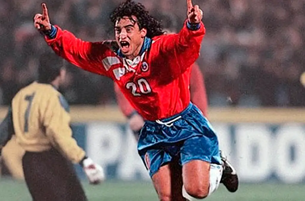 Fabián Estay era una de las figuras de La Roja en la década de los 90.