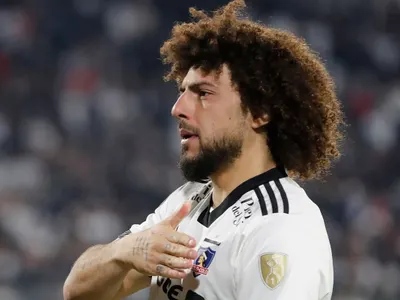 «Toda una vida»: Maximiliano Falcón sorprende con sentido saludo para Colo-Colo por su Centenario
