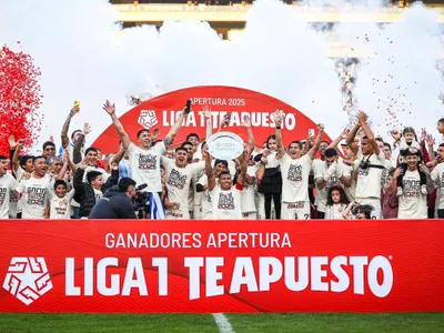 Campeón en Perú: Gabriel Costa celebró un nuevo título con Universitario en una definición de infarto