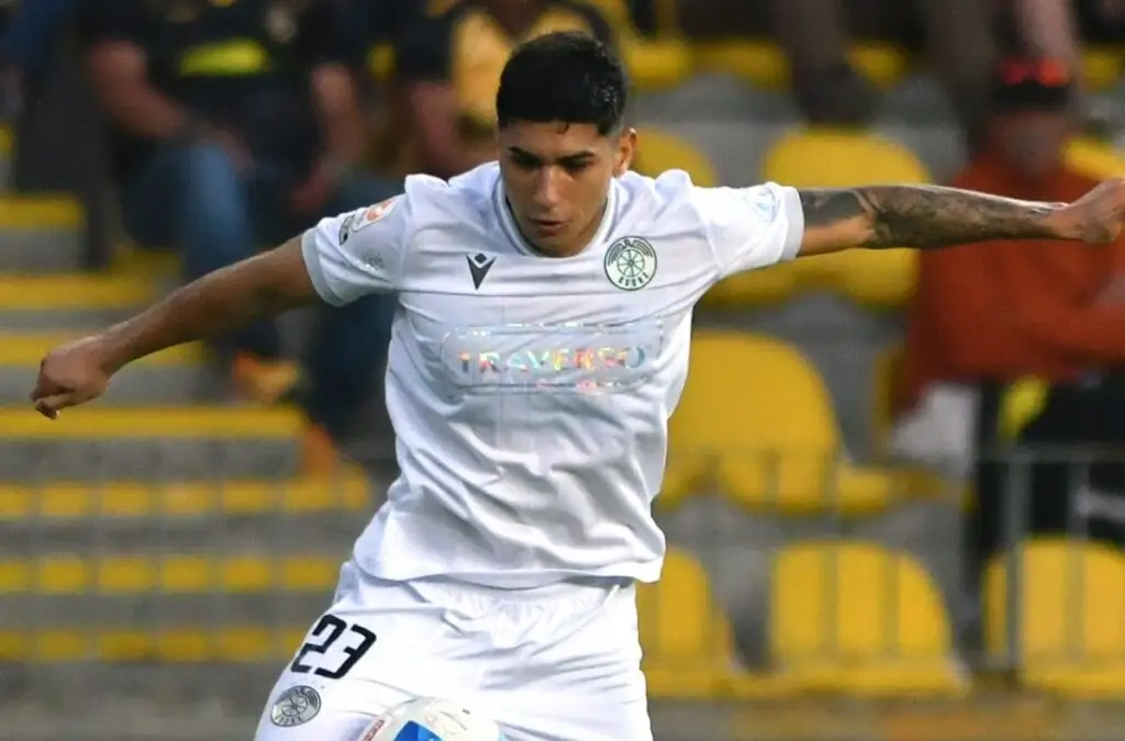 Colo-Colo buscaría el fichaje de Esteban Matus.