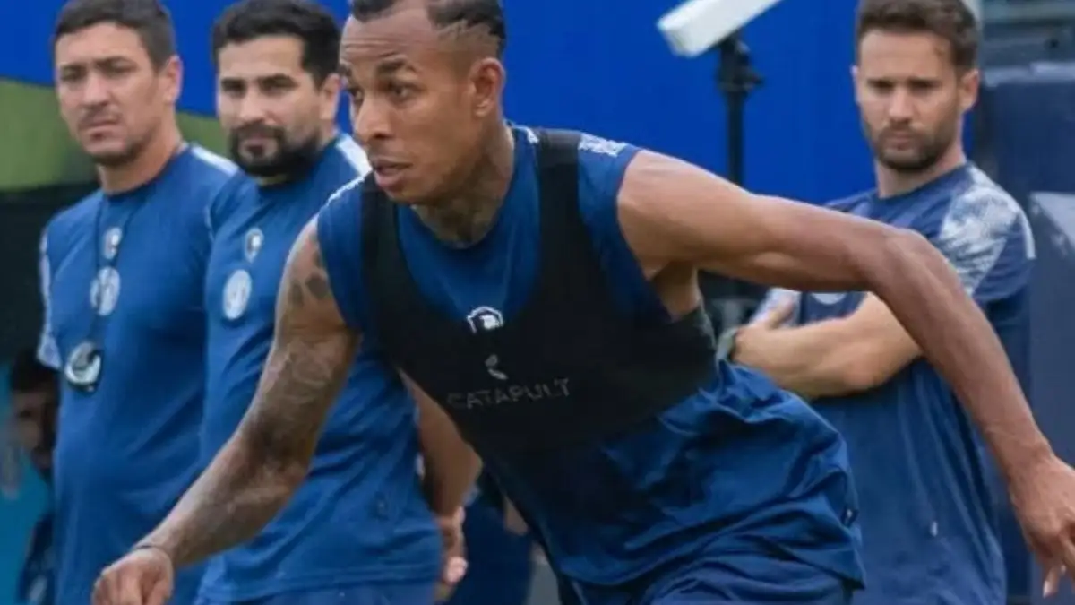 Sebastián Villa.