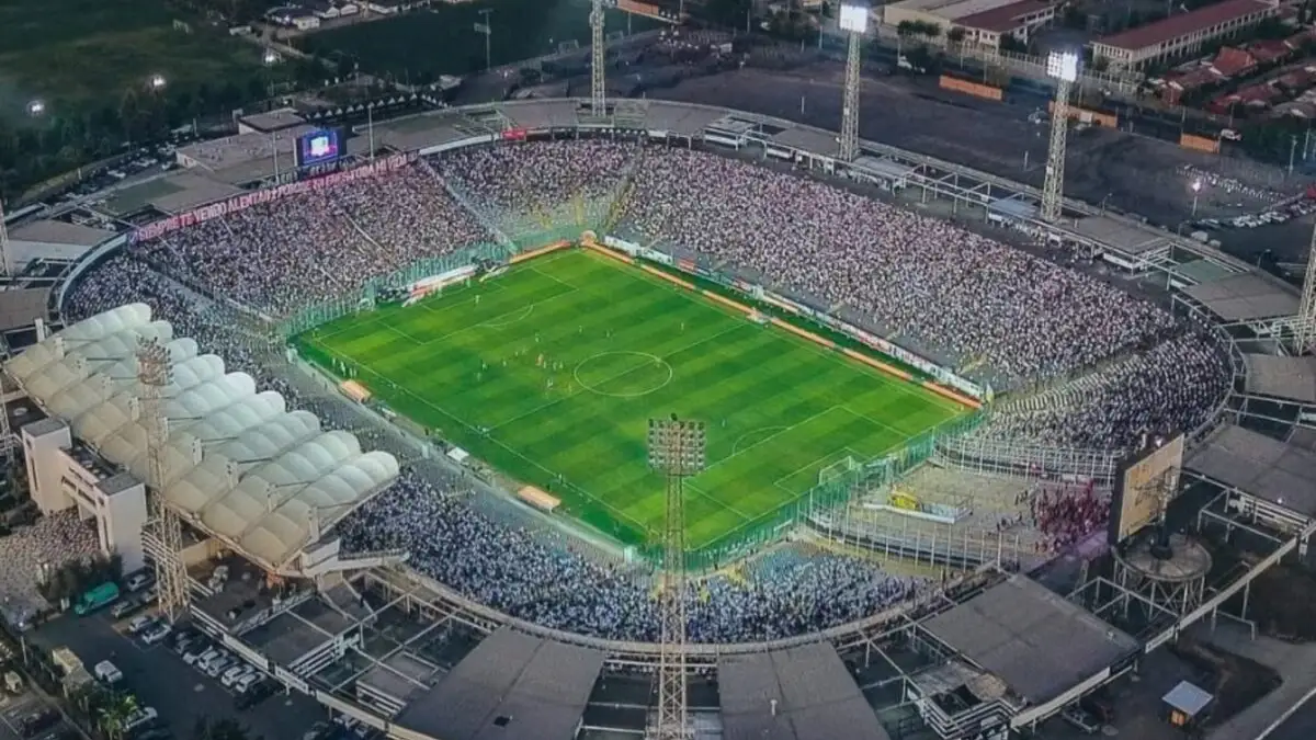 Estadio Monumental albergará partido de ex jugadores de Colo-Colo para el centenario.