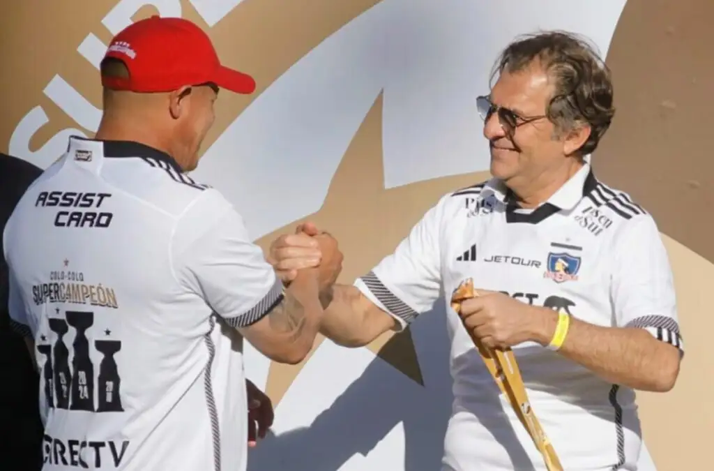 Blanco y Negro busca extender el vínculo con Jorge Almirón.