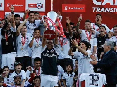 Campeón con Colo Colo apareció como opción para reforzar la defensa de Universidad Católica