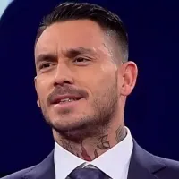 «Yo le tengo fe»: Mauricio Pinilla se quita la camiseta y deposita su fe en Colo-Colo frente a River Plate