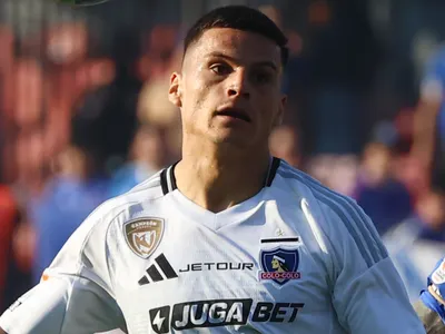 «Como es Colo-Colo…»: Ponen en tela de juicio posible sanción a Lucas Cepeda por gestos ante la U