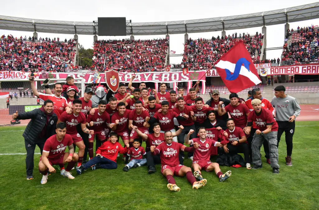 Deportes La Serena volverá a la Primera División.