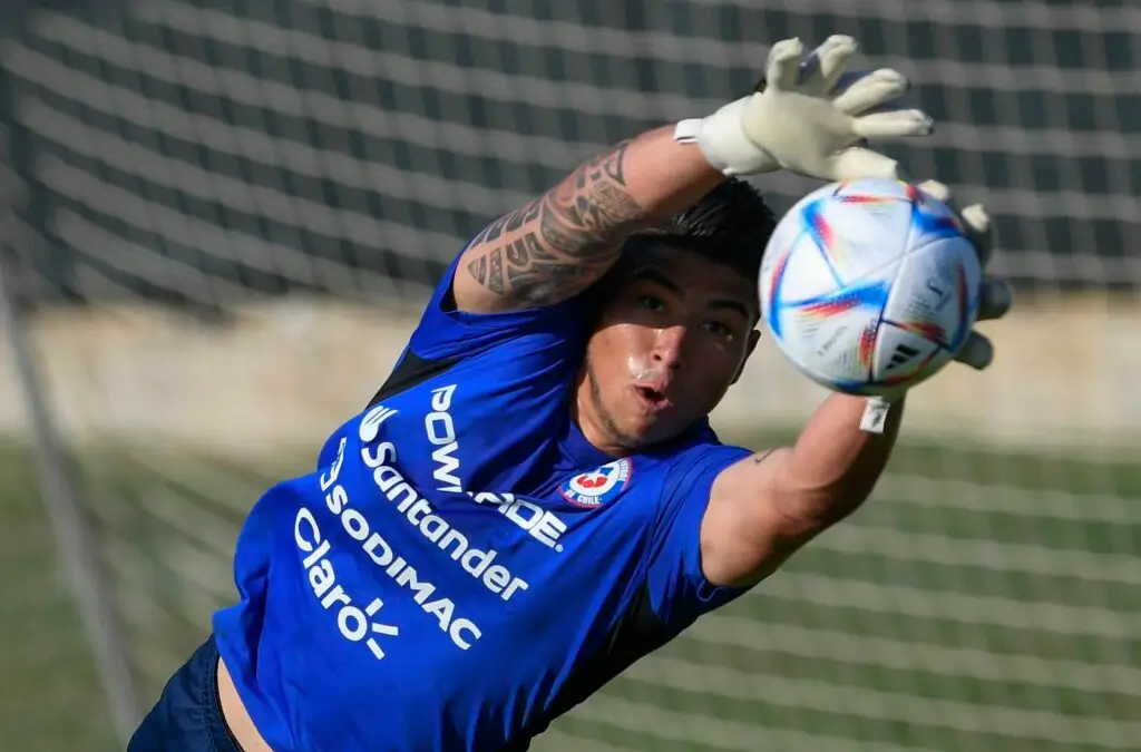 Brayan Cortés se convirtió en un jugador fijo de La Roja de Eduardo Berizzo.