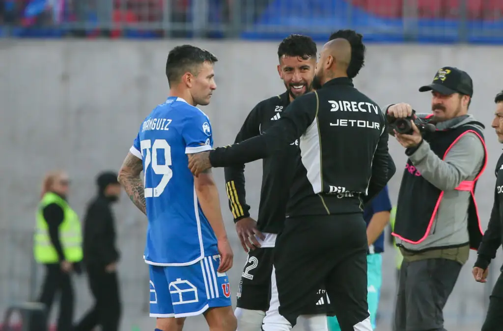 Arturo Vidal y Mauricio Isla se reunieron con Charles Aránguiz.
