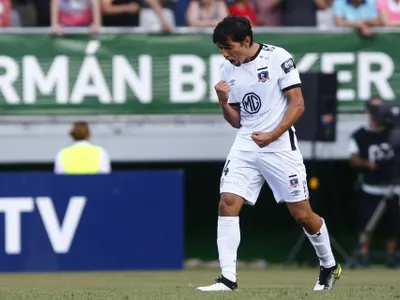 El 14 de los blancos te desafía para ganar una camiseta autografiada