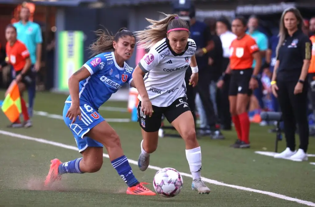 La capitana alba ha sido una de las jugadoras más importantes en la campaña de las Tricampeonas. Dragomir Yankovic/Photosport.