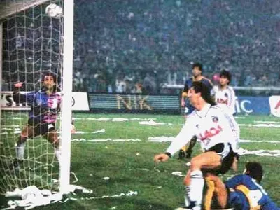 Efeméride: Colo Colo clasifica a la final de la Copa Libertadores 1991